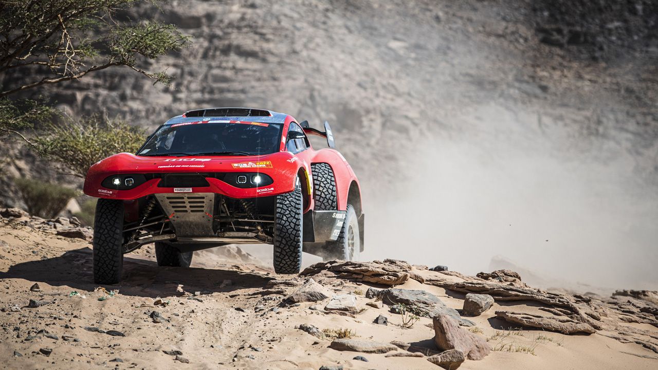 Balance del Dakar para los españoles en coches, 'Side by Side' y camiones