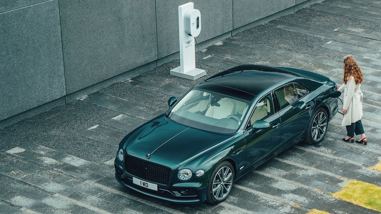 Bentley Flying Spur Hybrid