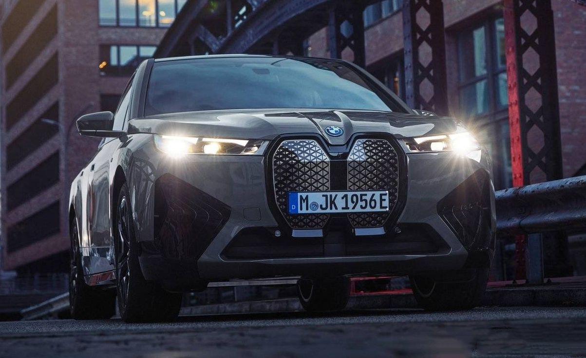 Una filtración desvela el nuevo BMW iX M60 2022, el SUV eléctrico de alto rendimiento 