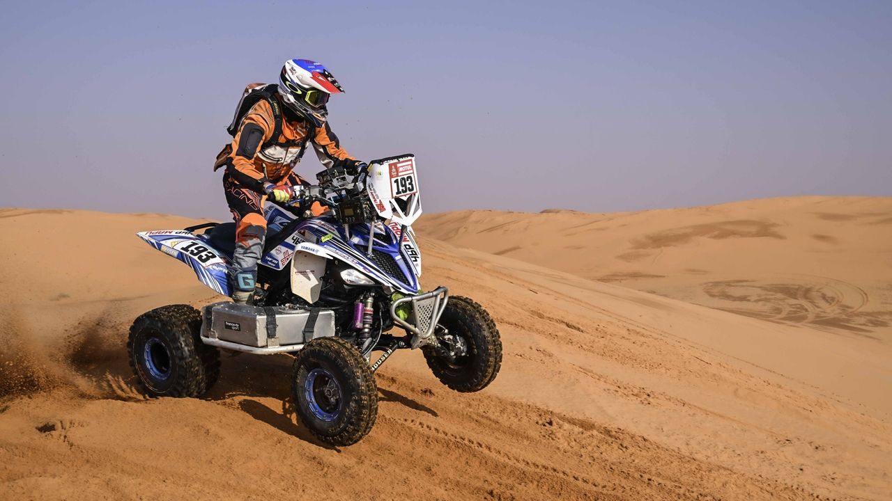 Daniel Sanders gana la neutralizada sexta etapa y escala al podio del Dakar