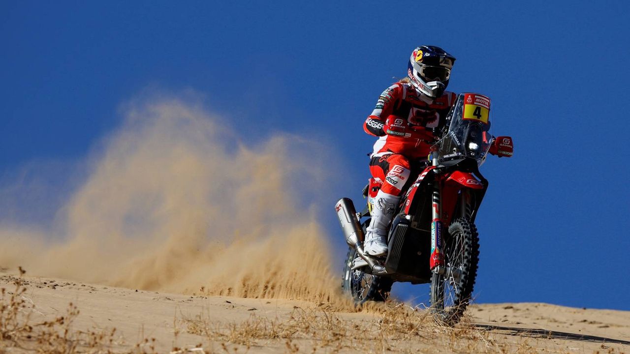 Daniel Sanders repite triunfo en la primera 'oda al caos' del Dakar