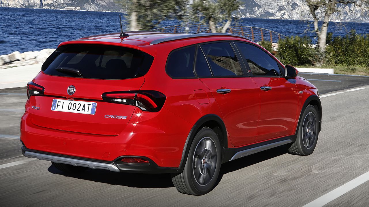 FIAT Tipo Cross Station Wagon - posterior