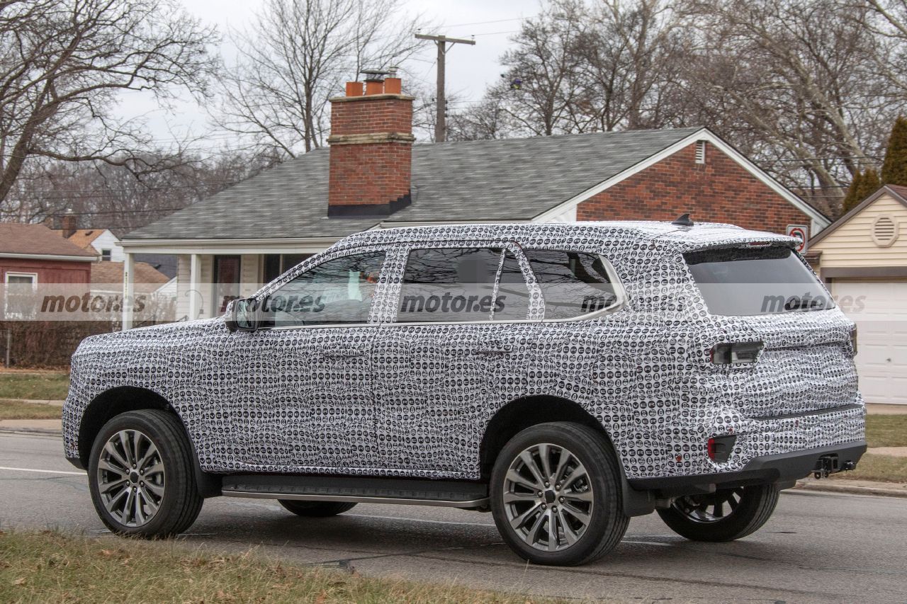 Foto espía Ford Everest 2022 - exterior