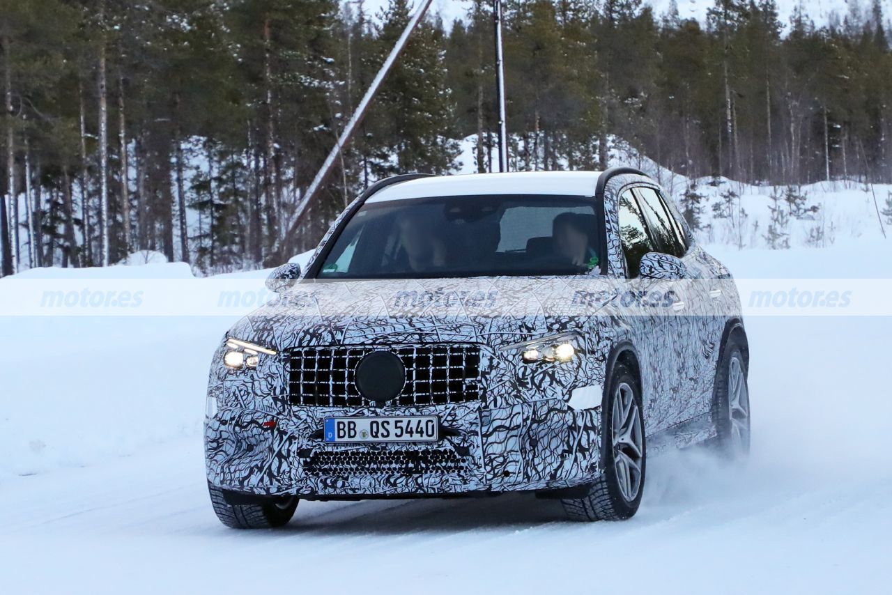 El nuevo Mercedes-AMG GLC 63 2023 arranca sus pruebas de invierno