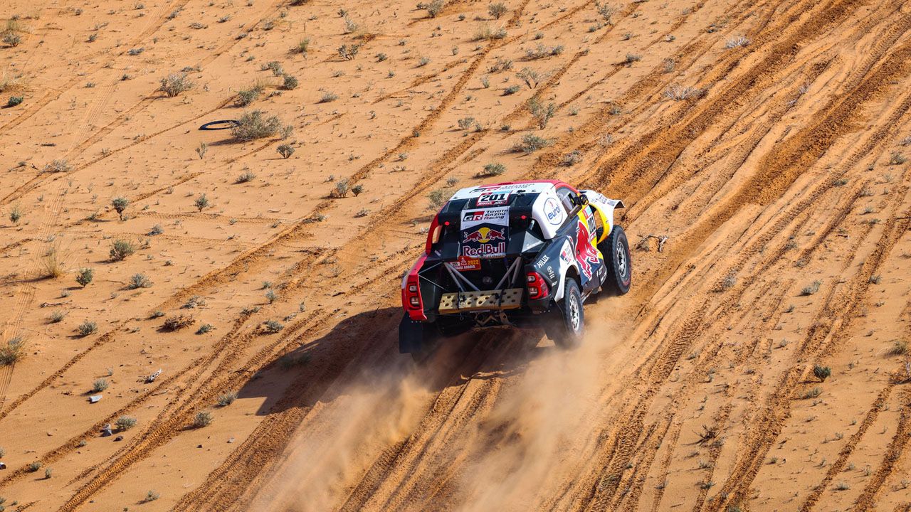 Nasser Al-Attiyah gana la cuarta etapa tras la sanción a Yazeed Al-Rajhi