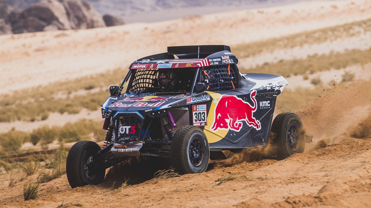 Nasser Al-Attiyah sigue a lo suyo en el drama de Stéphane Peterhansel