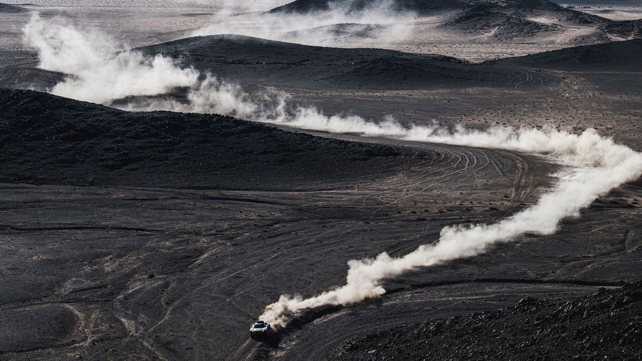 La normativa de orden de salida del Dakar que emocionó a Spielberg