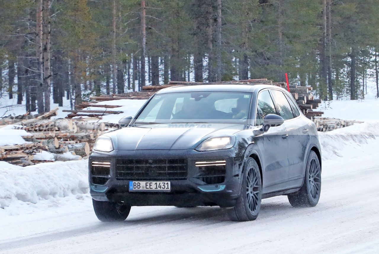 Discreto destape del Porsche Cayenne Facelift 2023 en las pruebas de invierno