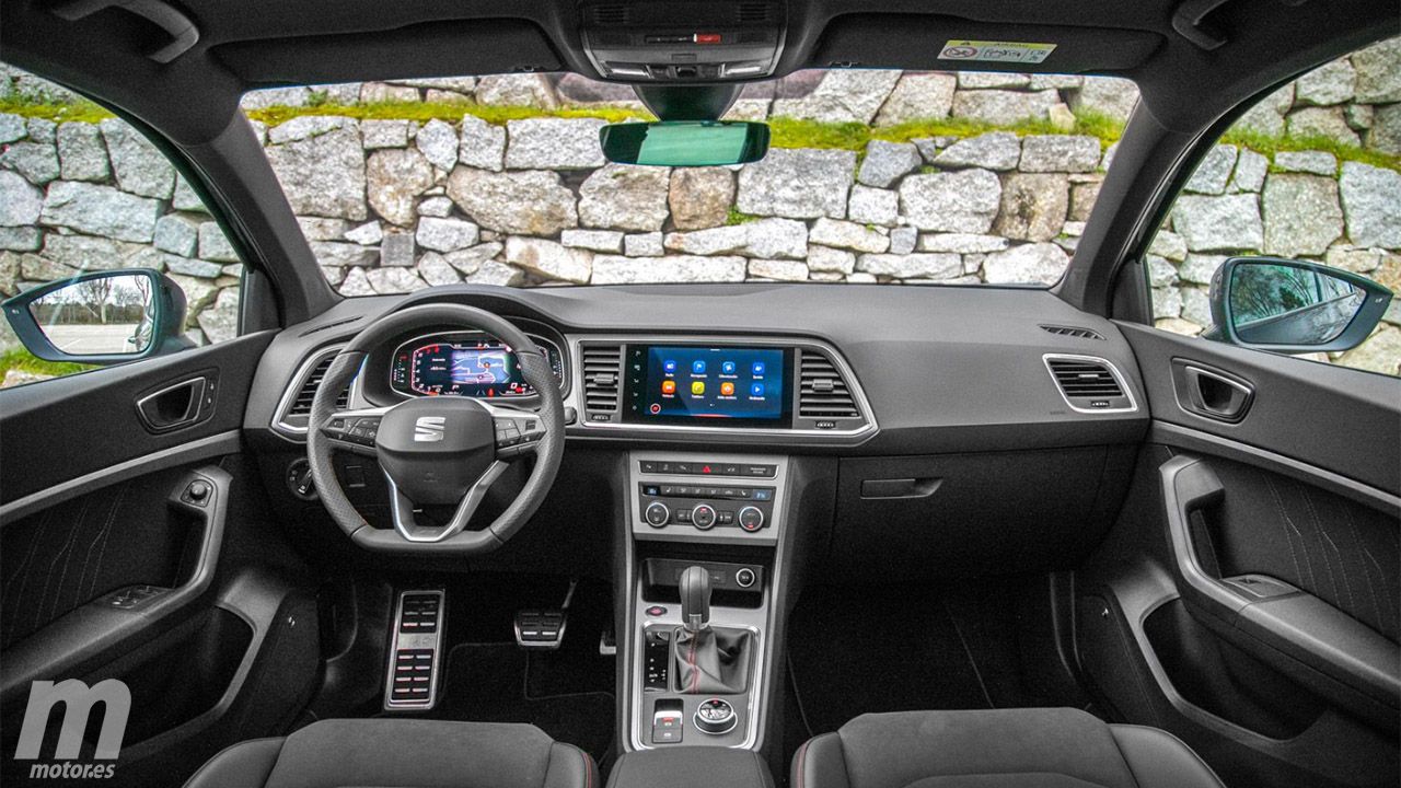 SEAT Ateca FR - interior