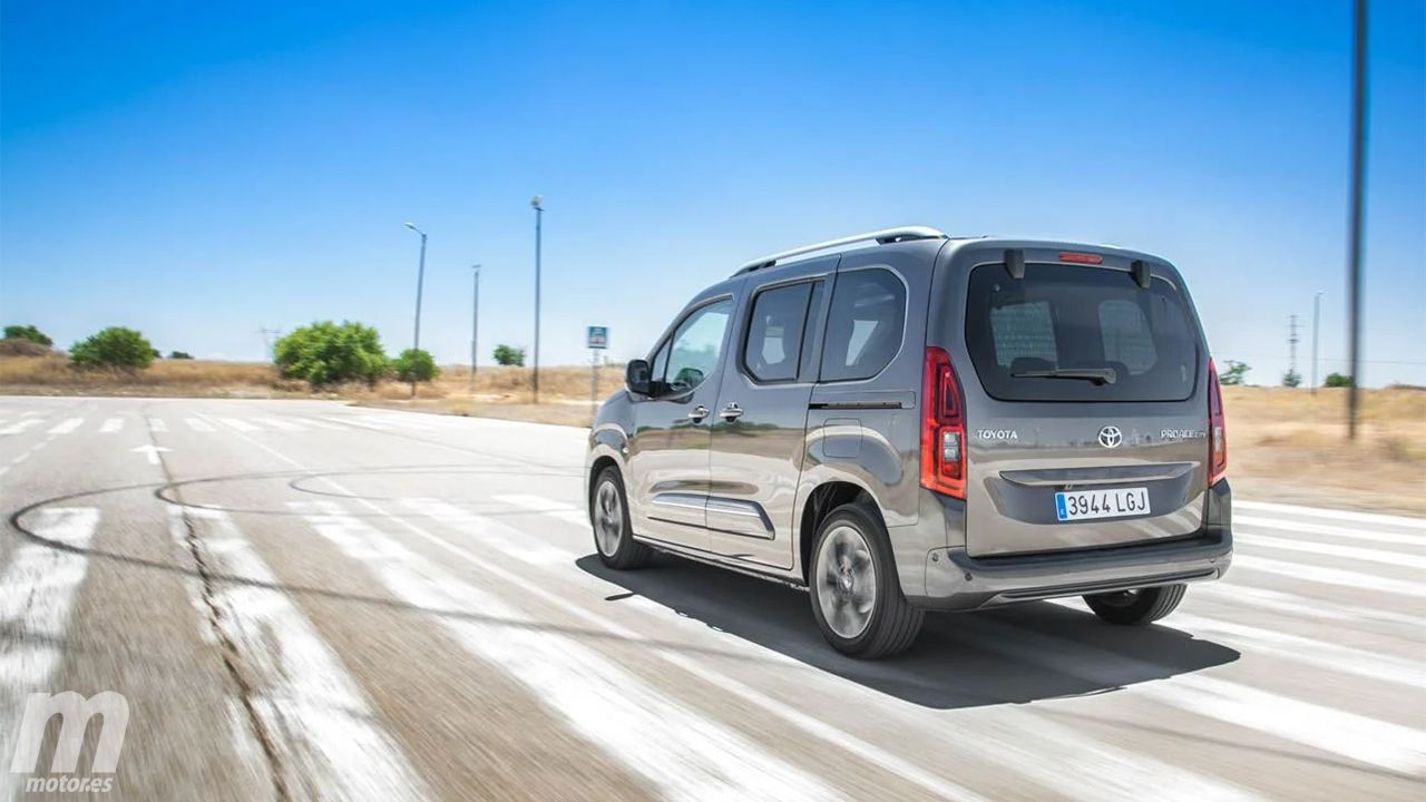 Toyota Proace City Verso - posterior