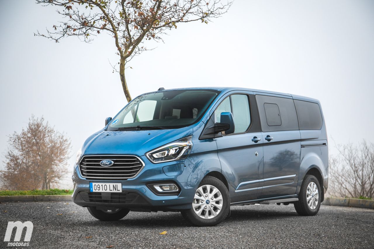 Prueba Ford Tourneo Custom Plug-In Hybrid, un PHEV con 8 plazas