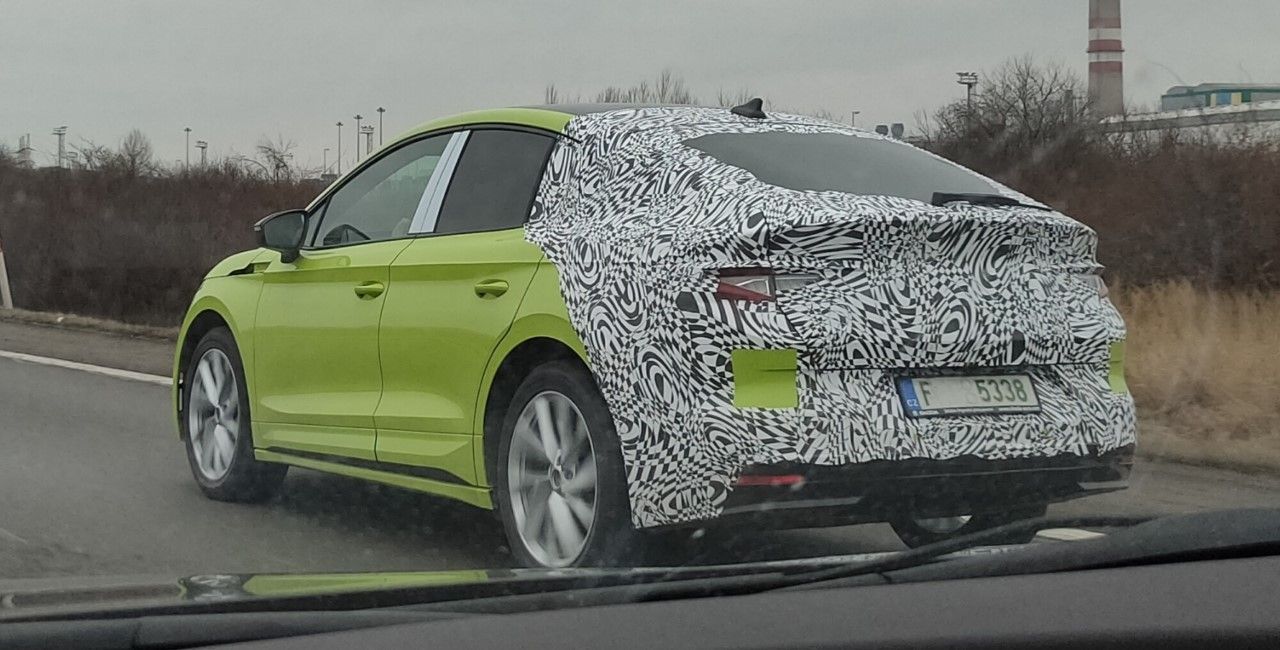 Nuevas fotos espía del Skoda Enyaq Coupé iV insinúan un prototipo del primer RS eléctrico 