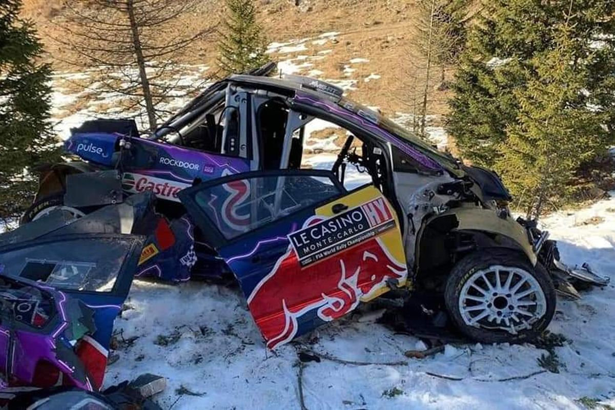 Adrien Fourmaux ayuda en la construcción de su nuevo Ford Puma Rally1