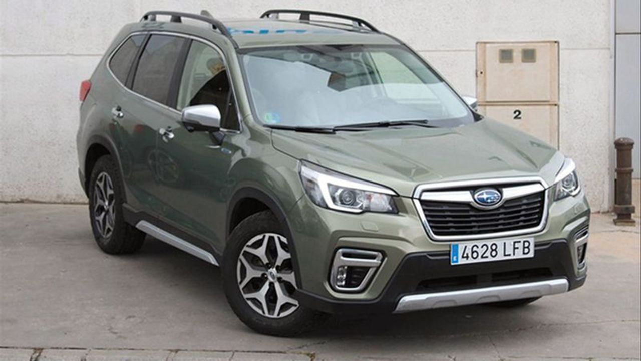 Subaru Forester 2.0i Hybrid CVT Executive Plus