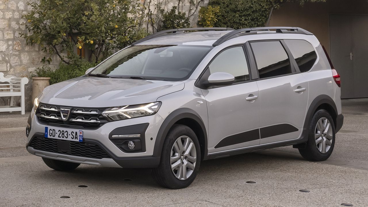 El Dacia Jogger, el chollo de los coches familiares baratos, al detalle en estas nuevas fotos