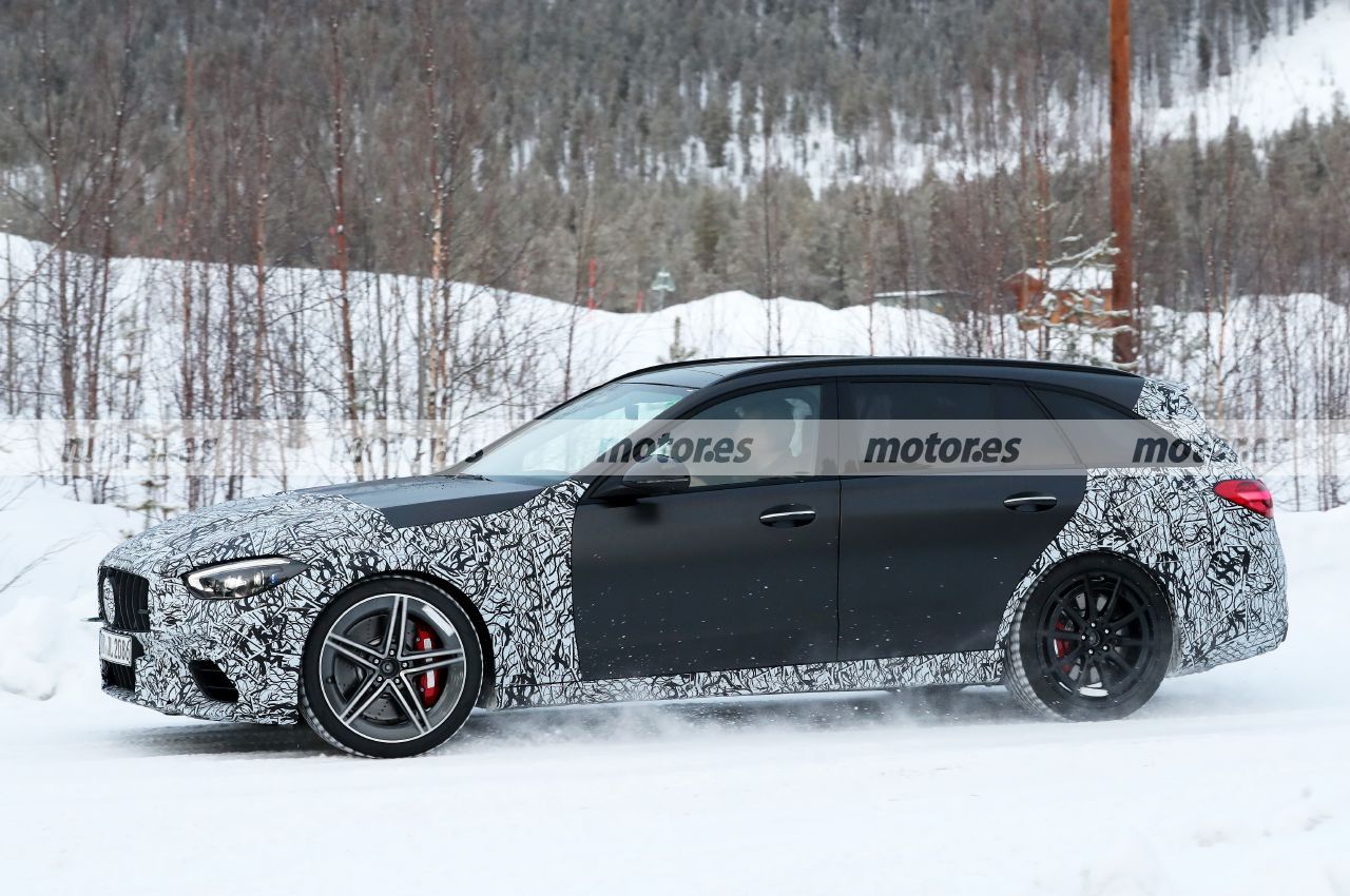 El nuevo Mercedes-AMG C 63 Estate 2023, cazado nuevamente en las pruebas de invierno