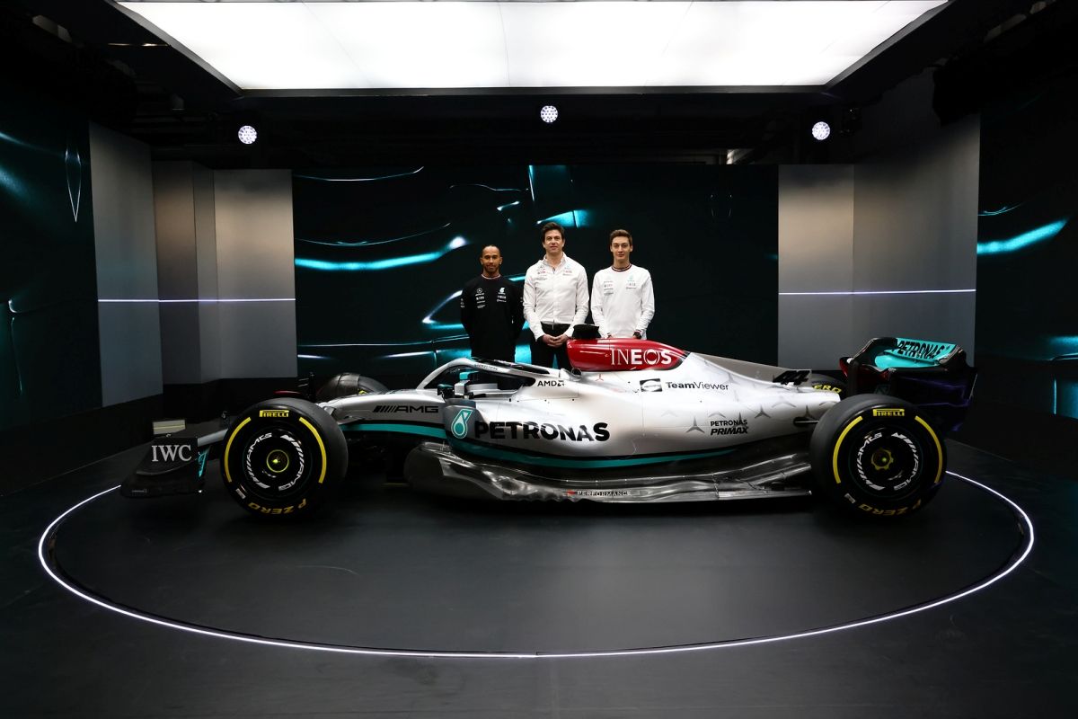 ¿Por qué el Mercedes W13 de 2022 no es negro? Wolff lo explica