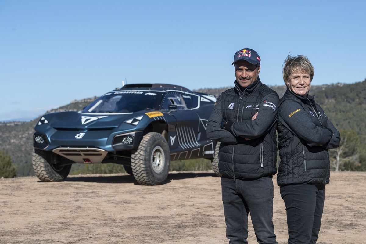 Nasser Al-Attiyah y Jutta Kleinschmidt, pareja estelar de CUPRA en Extreme E