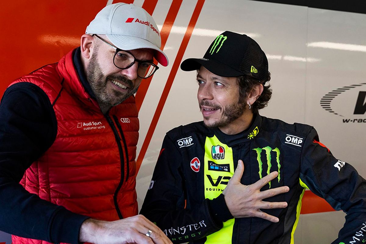 Valentino Rossi sorprende a WRT en un test sobre pista mojada en Magny-Cours