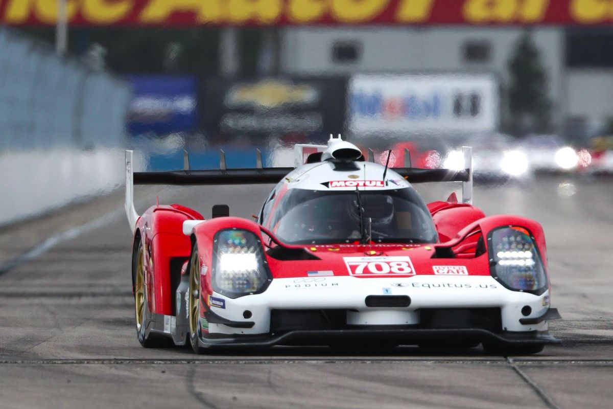 El Glickenhaus #708 lidera la primera sesión de libres en Sebring