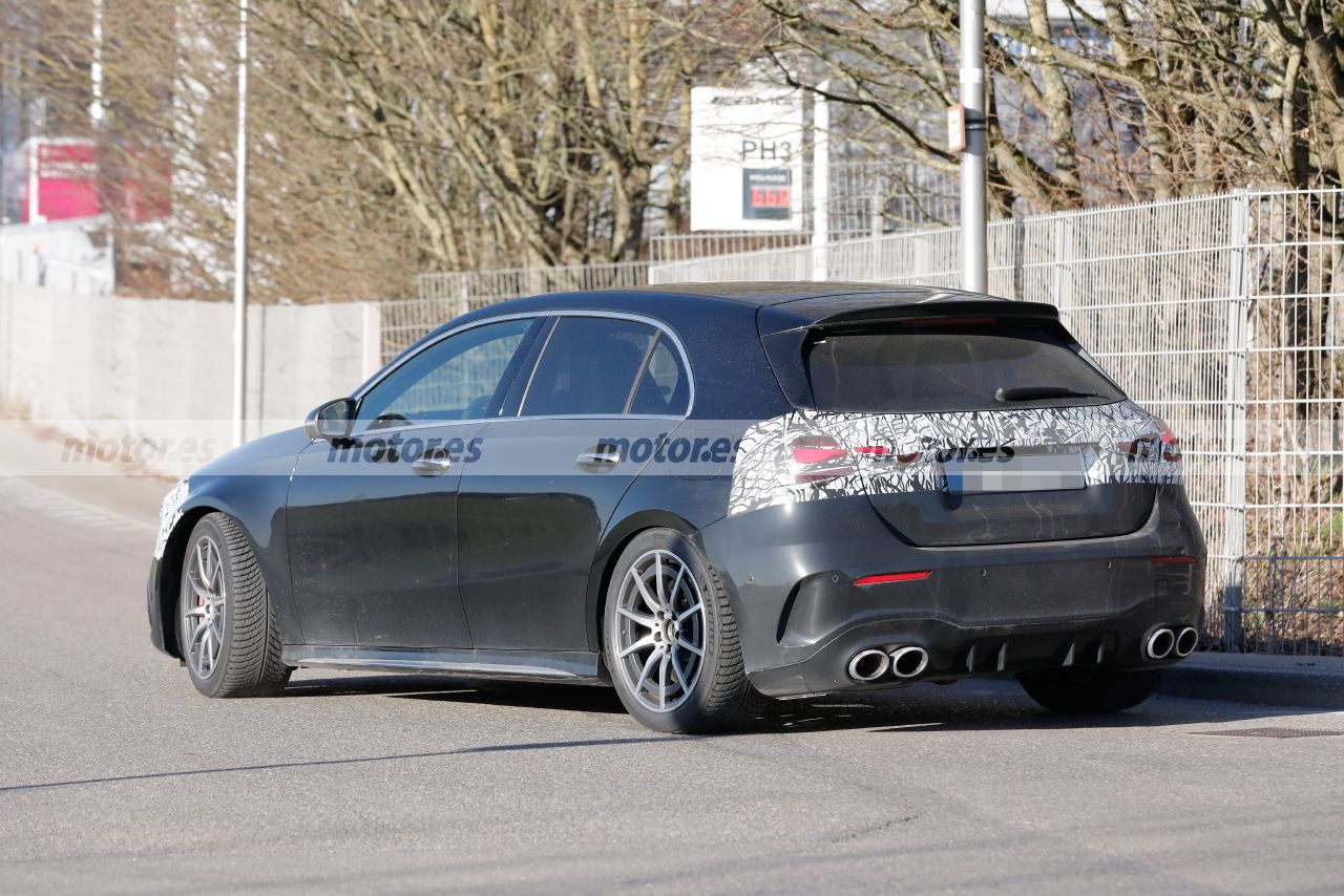 Fotos espía Mercedes-AMG A 45 S Facelift 2022