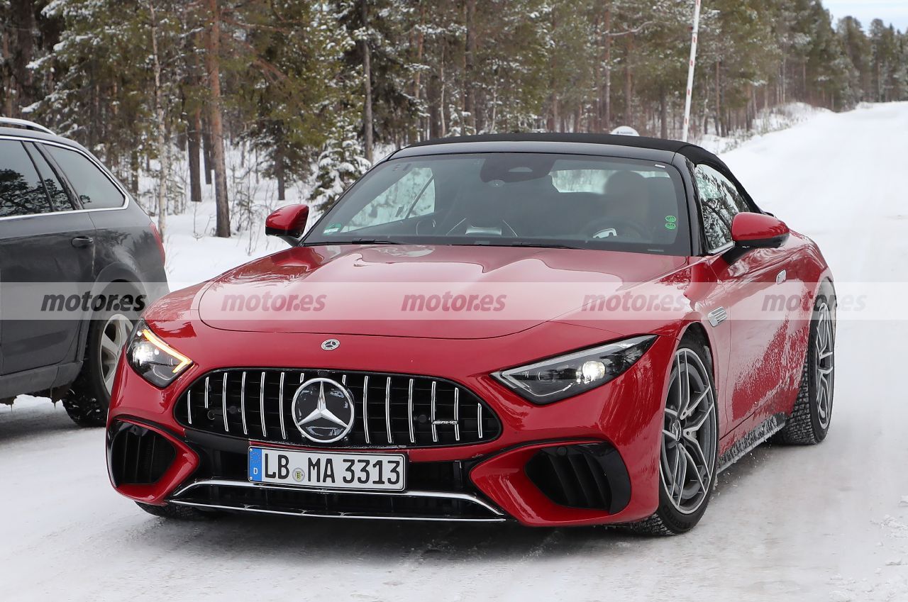 El nuevo Mercedes-AMG SL 63 S E Performance 2023, un PHEV al desnudo en fotos espía