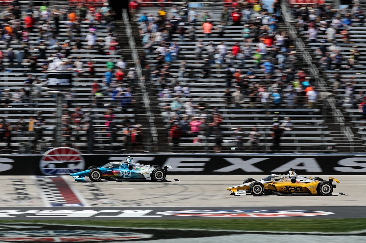 Newgarden arrebata a McLaughlin las 375 millas de Texas en la última curva