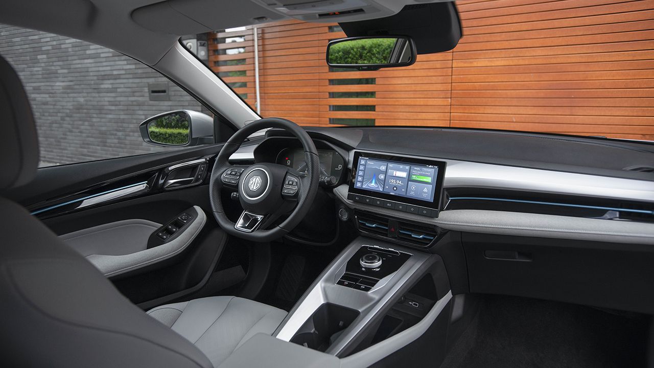 MG5 Electric - interior