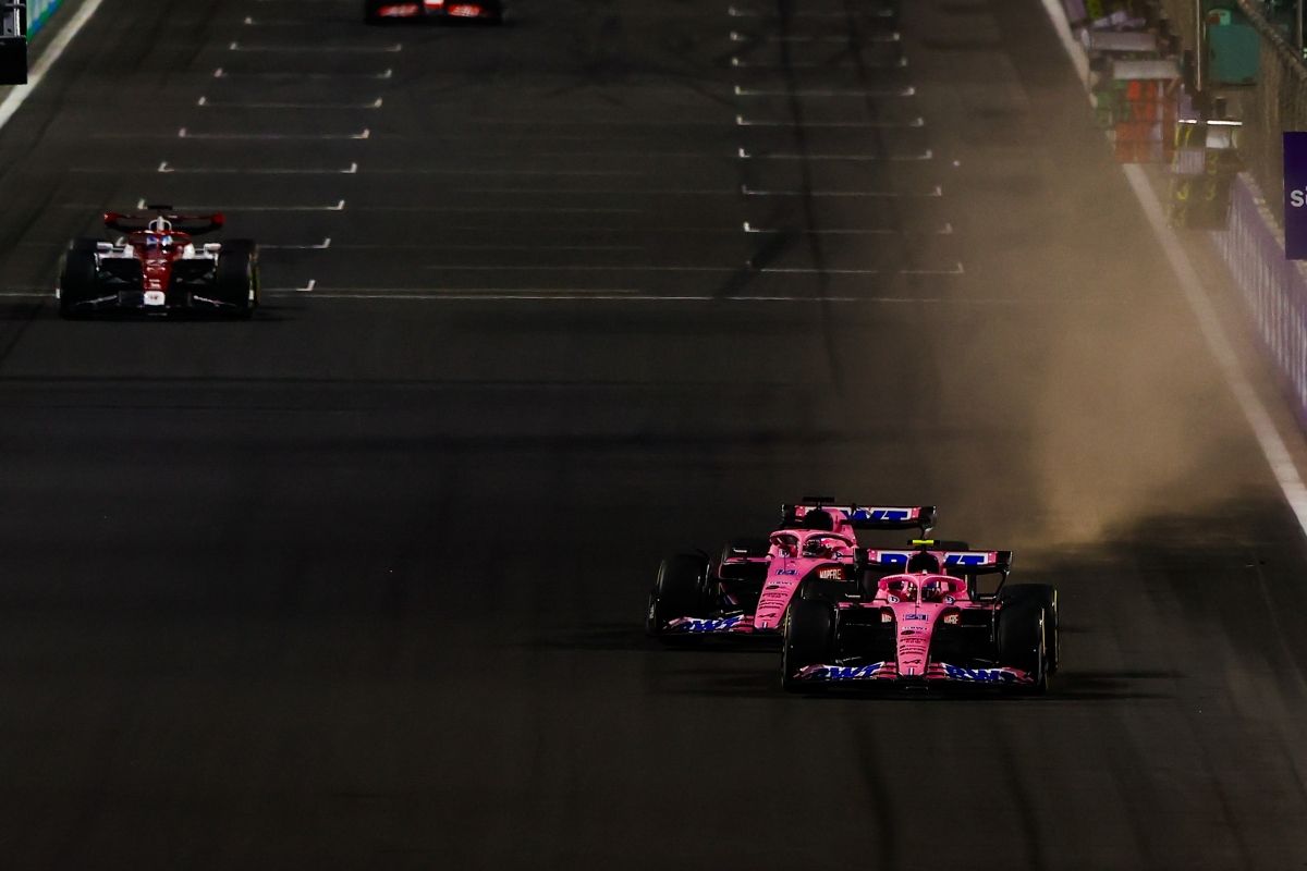 Szafnauer aclara la postura de Alpine tras la intensa lucha entre Alonso y Ocon