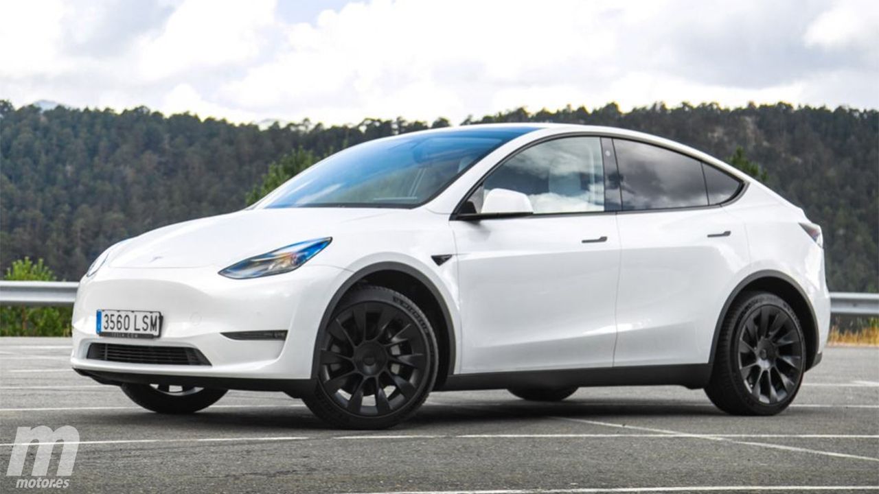 China - Febrero 2022: El Tesla Model Y está cerca de ser coronado