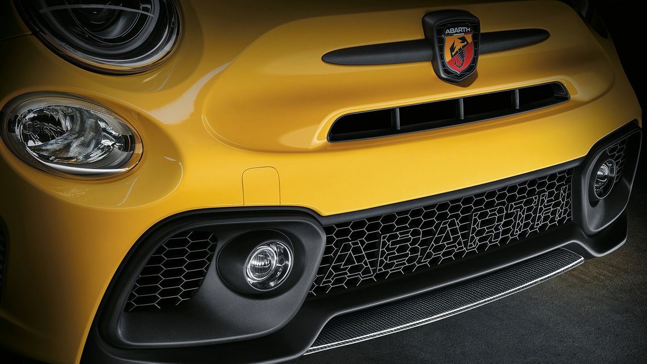 ¡Primeras fotos espía! El nuevo Abarth 500 eléctrico ya está en desarrollo