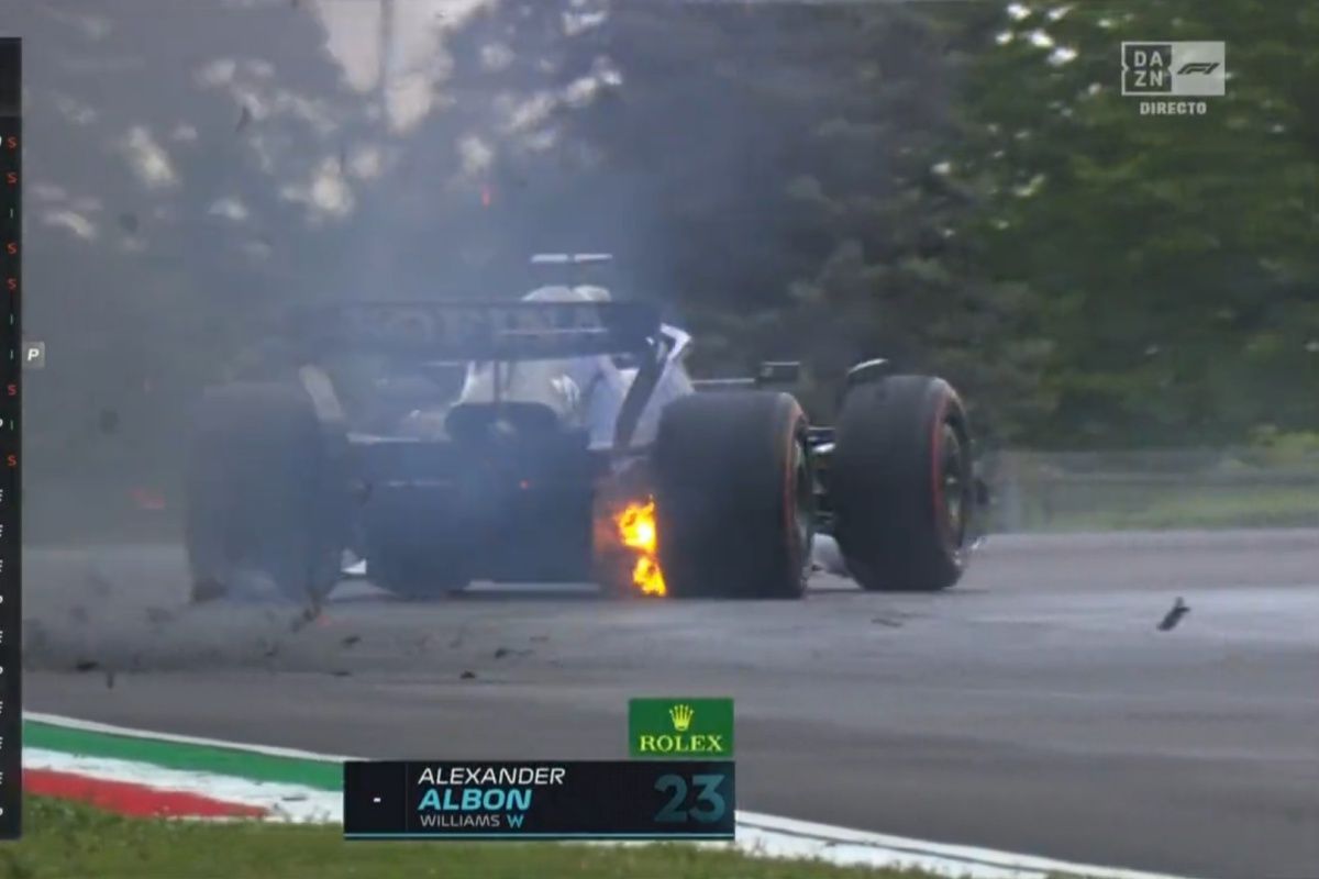 Así fue la espectacular explosión en el Williams de Albon en Imola