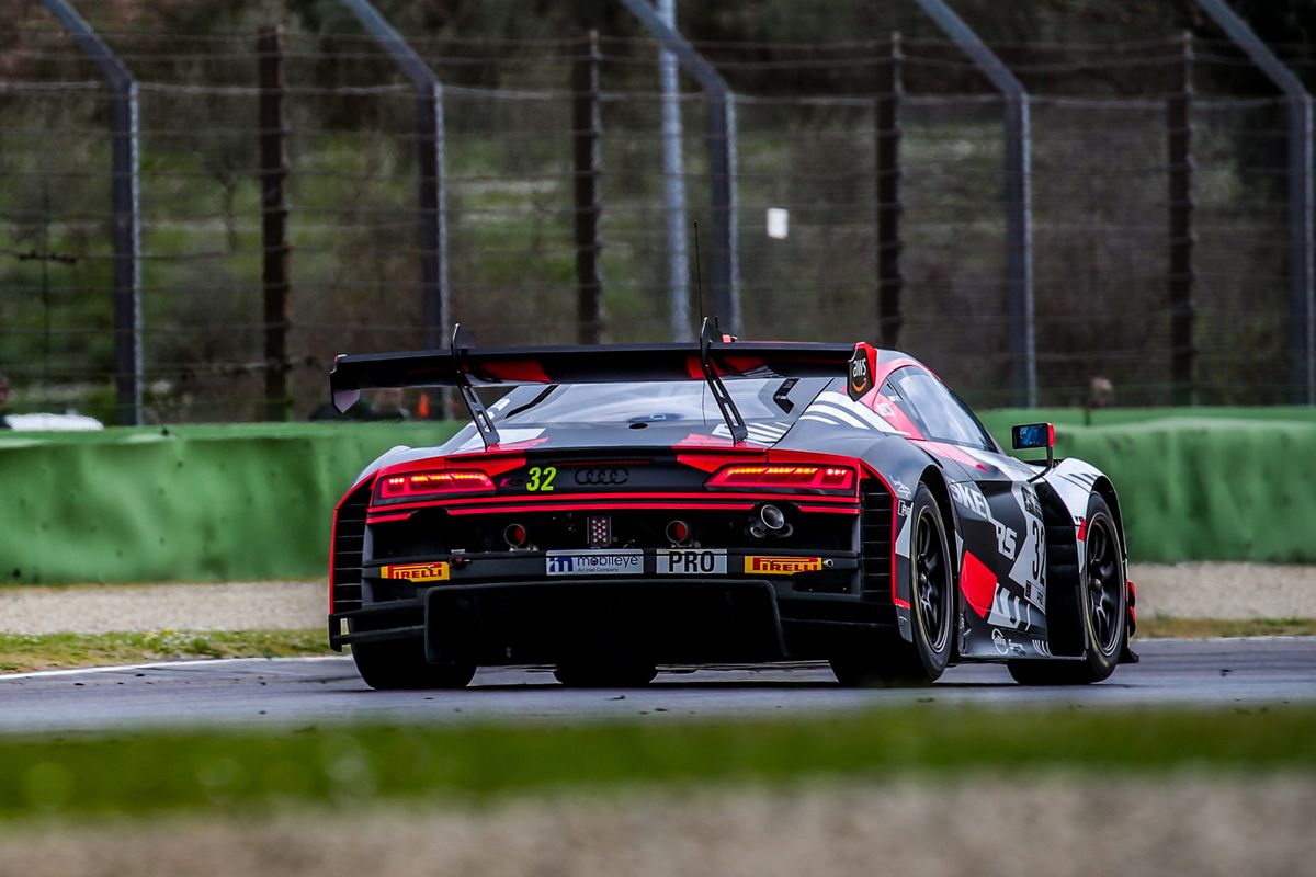 Los GT3 del GTWC Europe inicial la acción al sprint en Brands Hatch