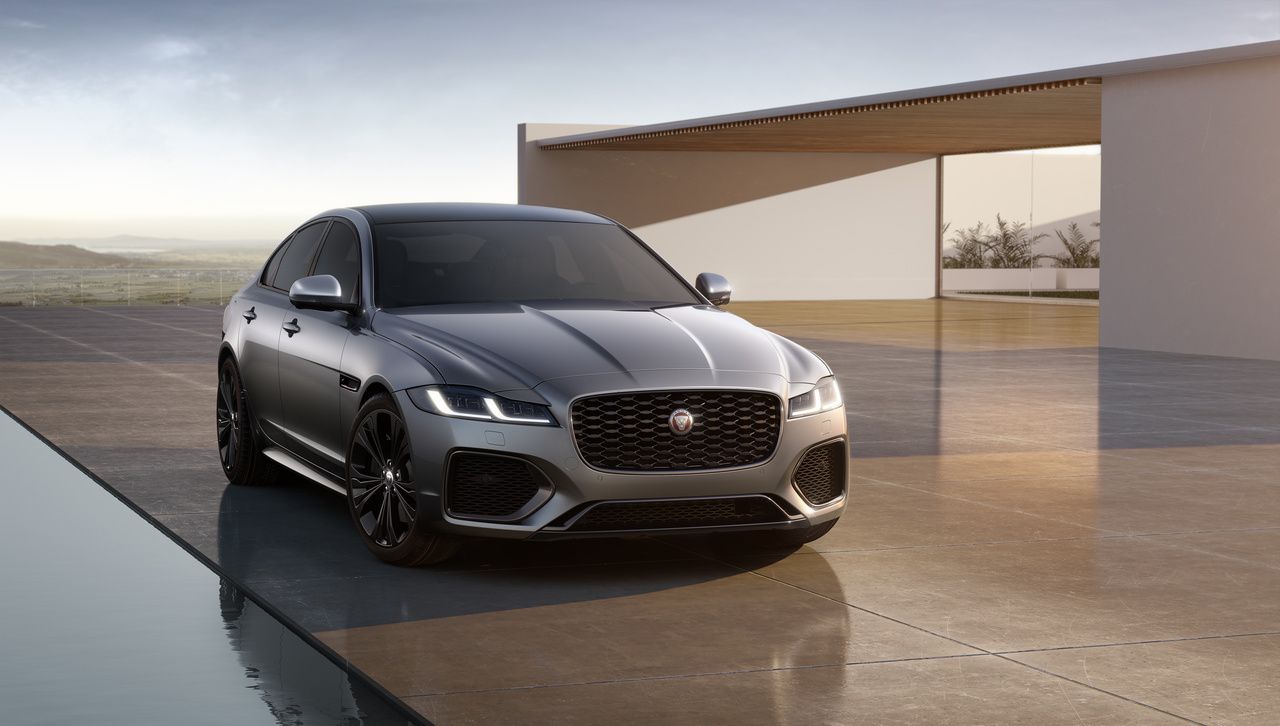 La gama del Jaguar XF 2023 estrena un interesante paquete de novedades