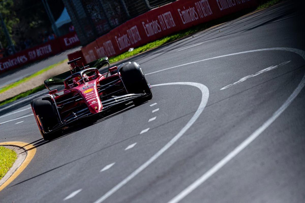 Leclerc manda el viernes, Sainz no se baja del podio y Alonso brilla por fin