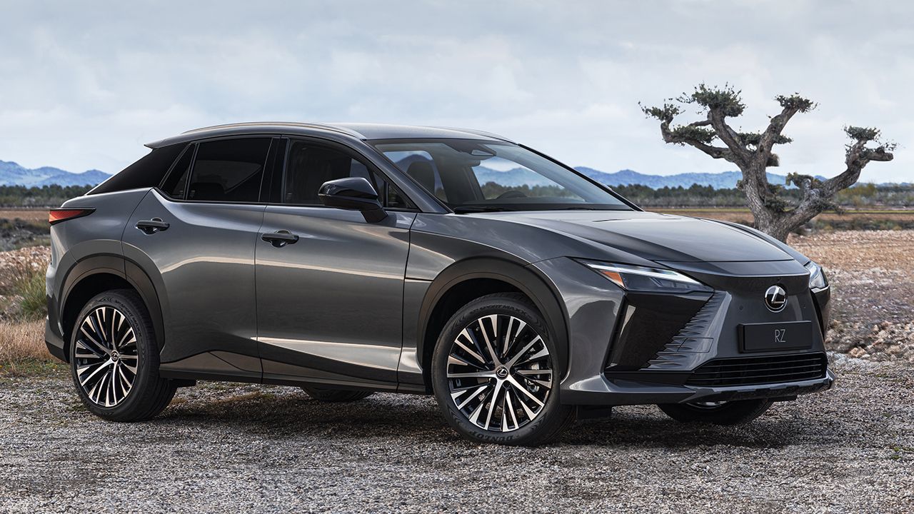 Lexus RZ 450e, movilidad eléctrica sin complejos con un SUV tecnológico y muy lujoso