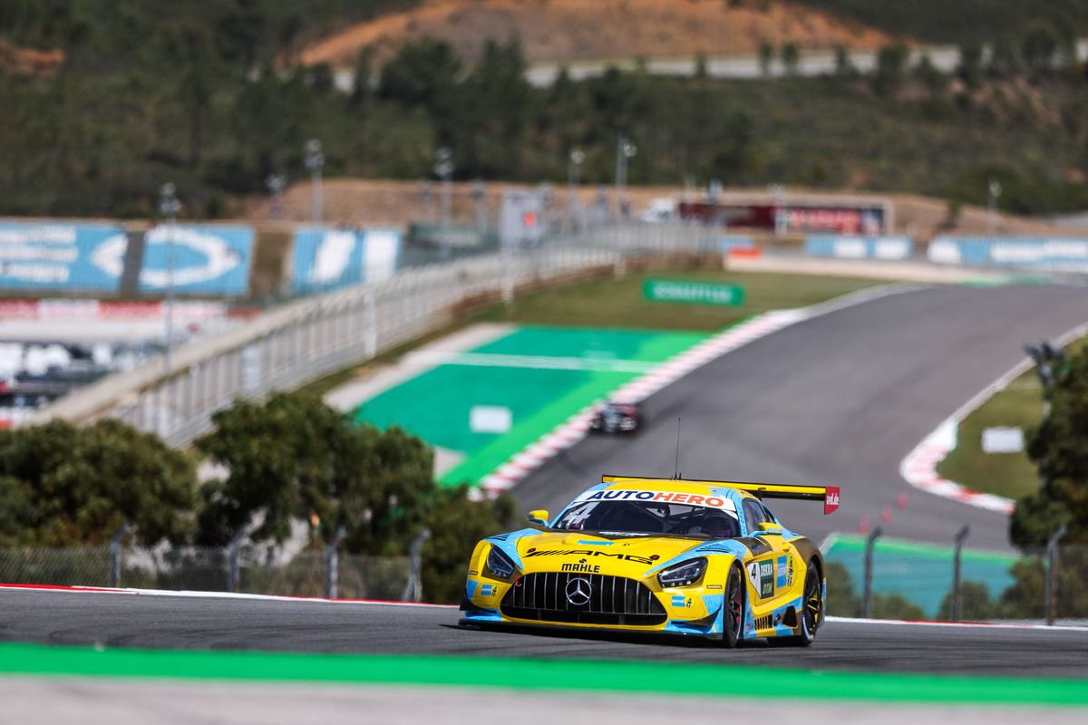 Lucas Auer se impone en la primera manga del DTM en Portimao