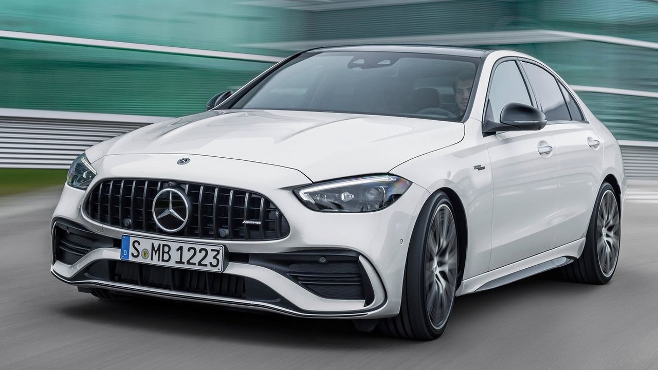 Mercedes-AMG C 43 4MATIC 2022, deportividad con tecnología de la Fórmula 1