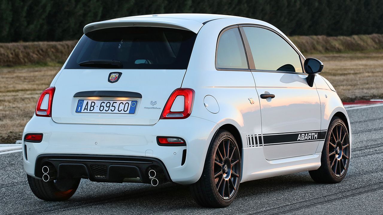 Gama 2022 del Abarth 595