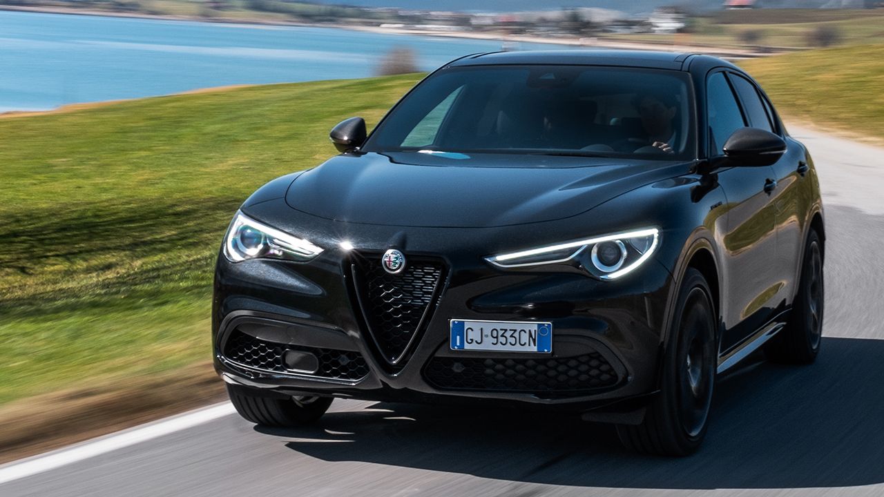 Alfa Romeo Stelvio Estrema