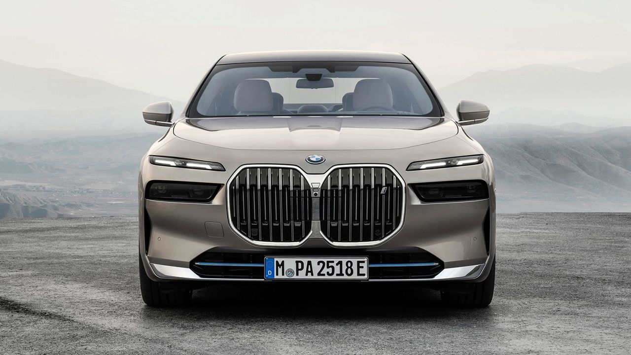 BMW i7 - frontal