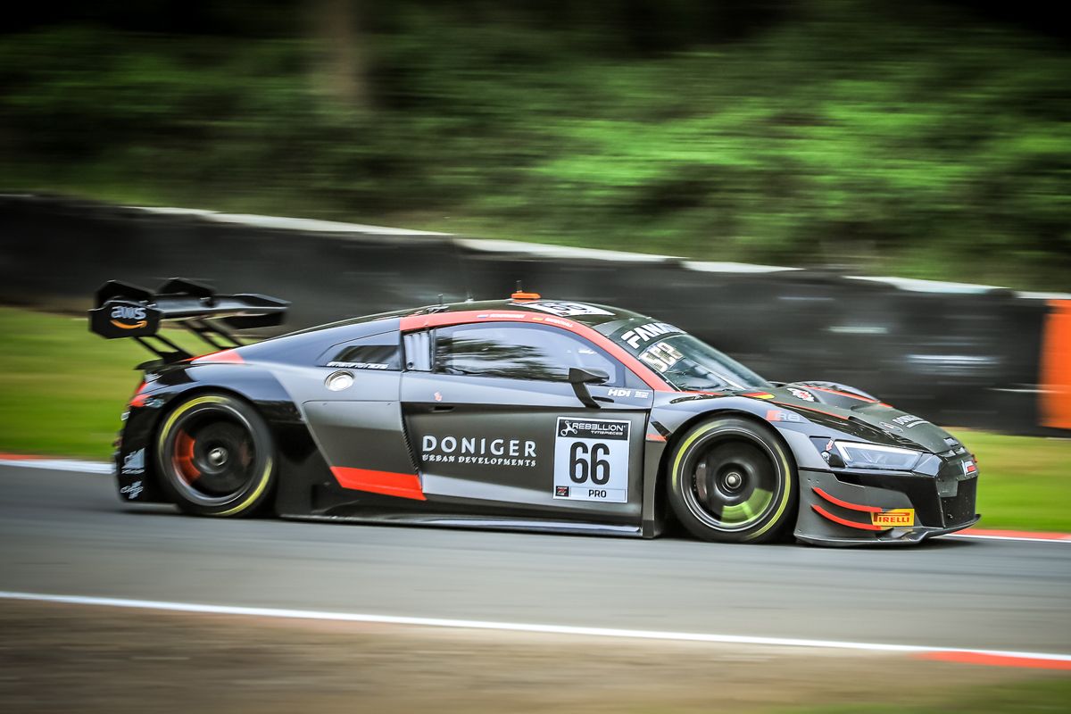 La accion de la Sprint Cup se traslada a Magny-Cours con 25 vehículos GT3