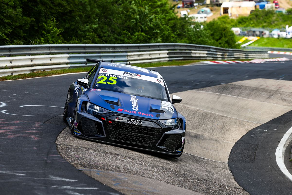 Attila Tassi manda en el FP2 del WTCR en Nürburgring Nordschleife