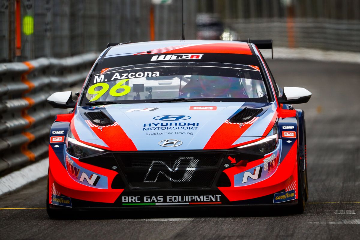 Doblete de Santiago Urrutia en los libres del primer evento del WTCR en Pau