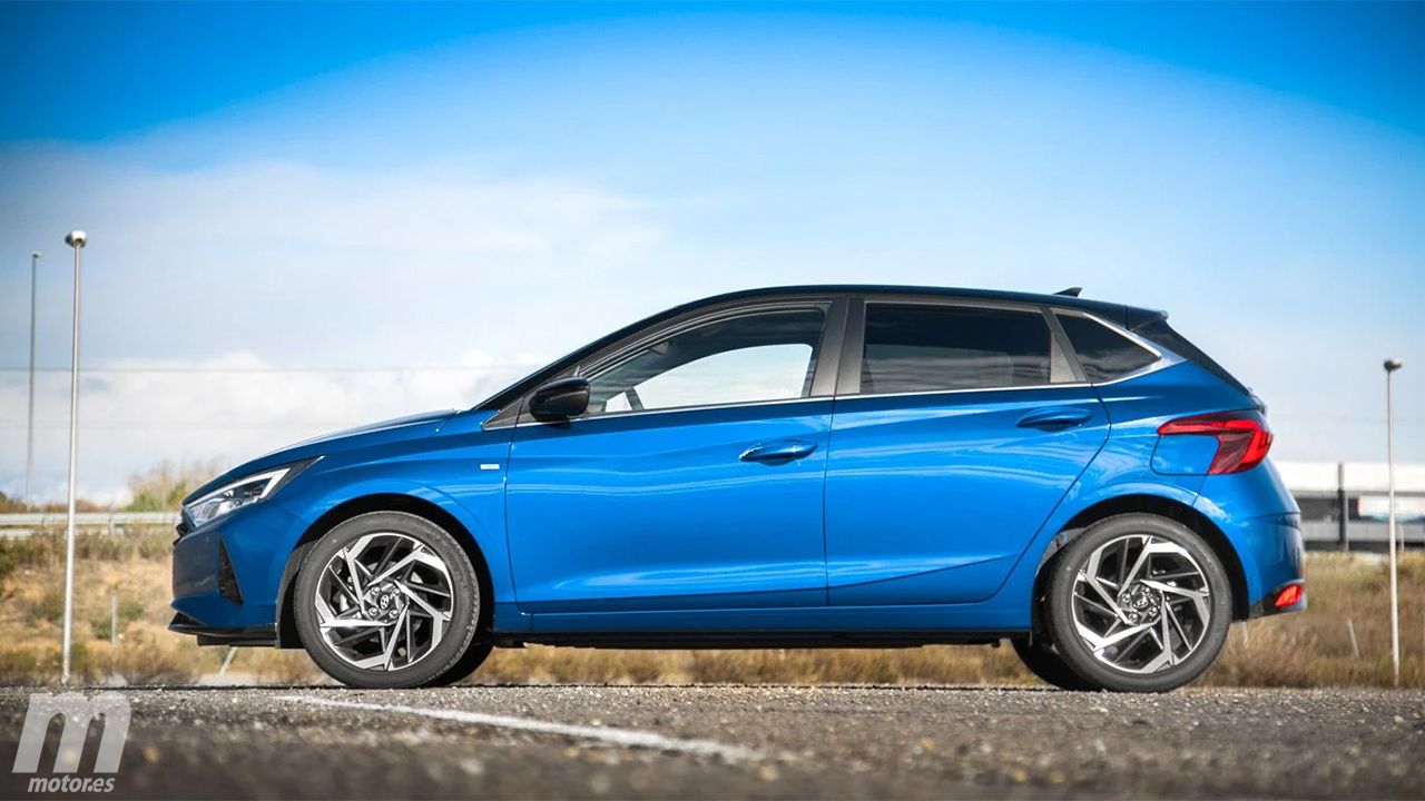 Hyundai i20 - lateral