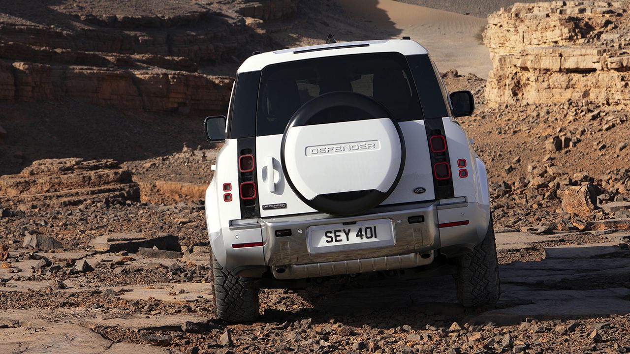 Land Rover Defender 130 - posterior