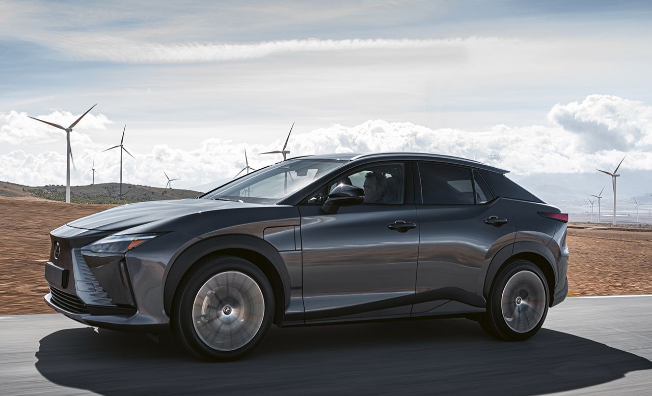 Ya puedes reservar el nuevo Lexus RZ 450e, el nuevo SUV eléctrico de la firma nipona