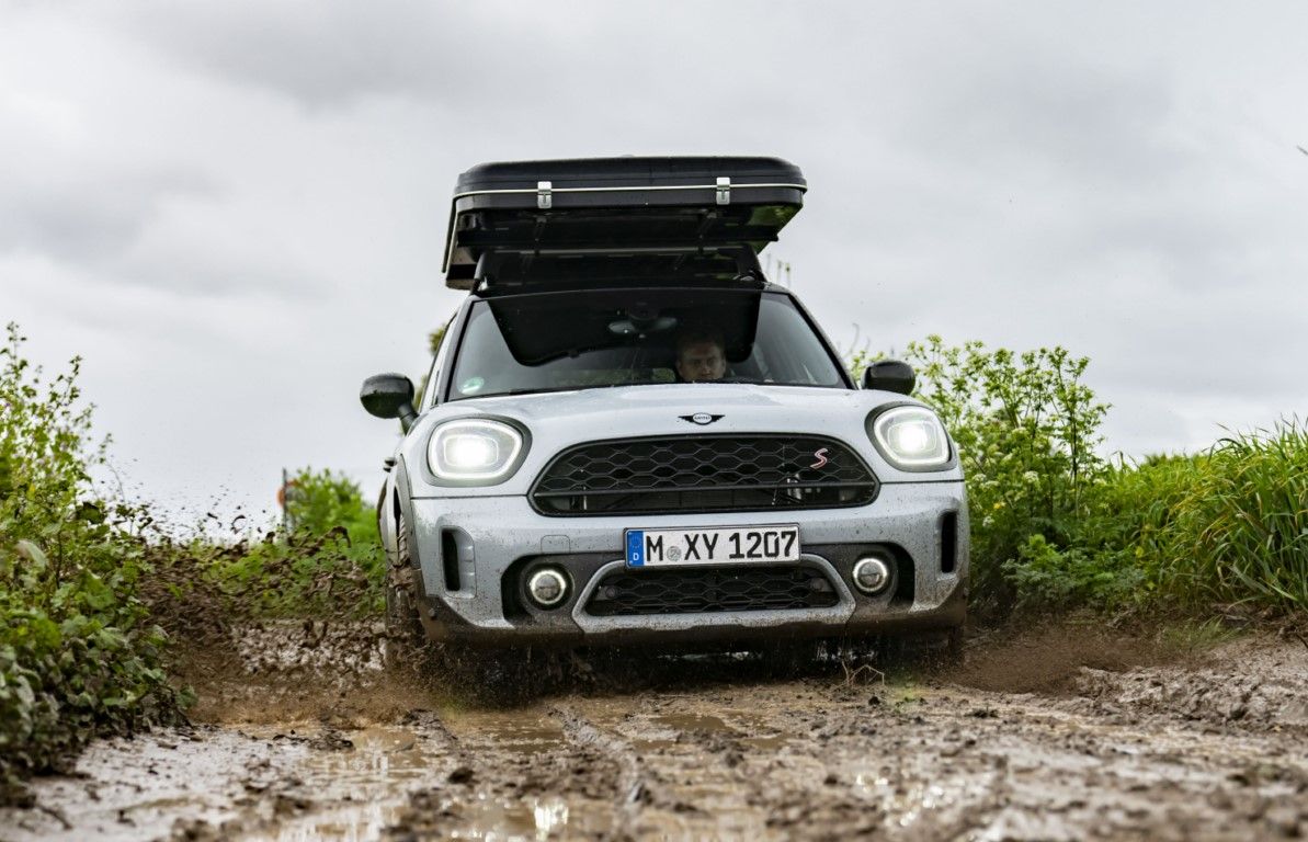 El MINI Cooper S Countryman ALL4 Untamed Edition se convierte en un Camper todoterreno