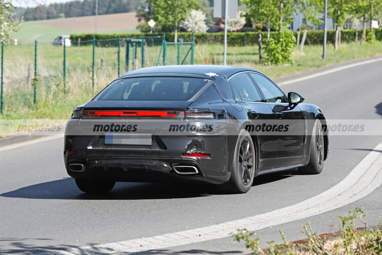 Fotos espía Porsche Panamera 2024 en Nürburgring