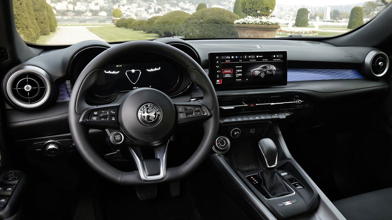 Alfa Romeo Tonale - interior